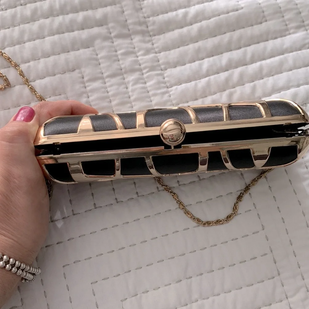 Sephora small black/gold purse - Picture 5 of 7